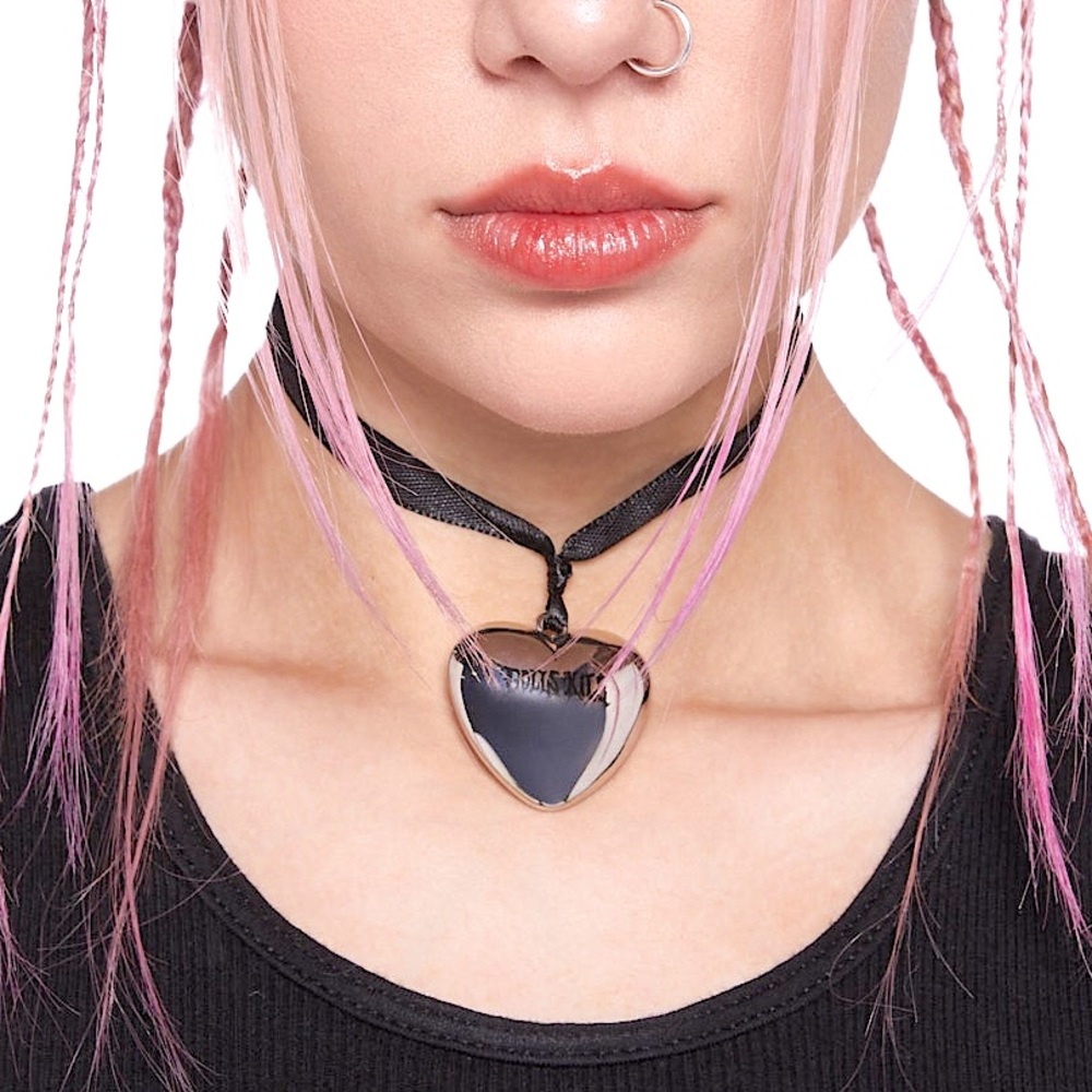 🔥 NIP New Dolls Kill Shiny Silver Heart Puffed Heart Ribbon Necklace